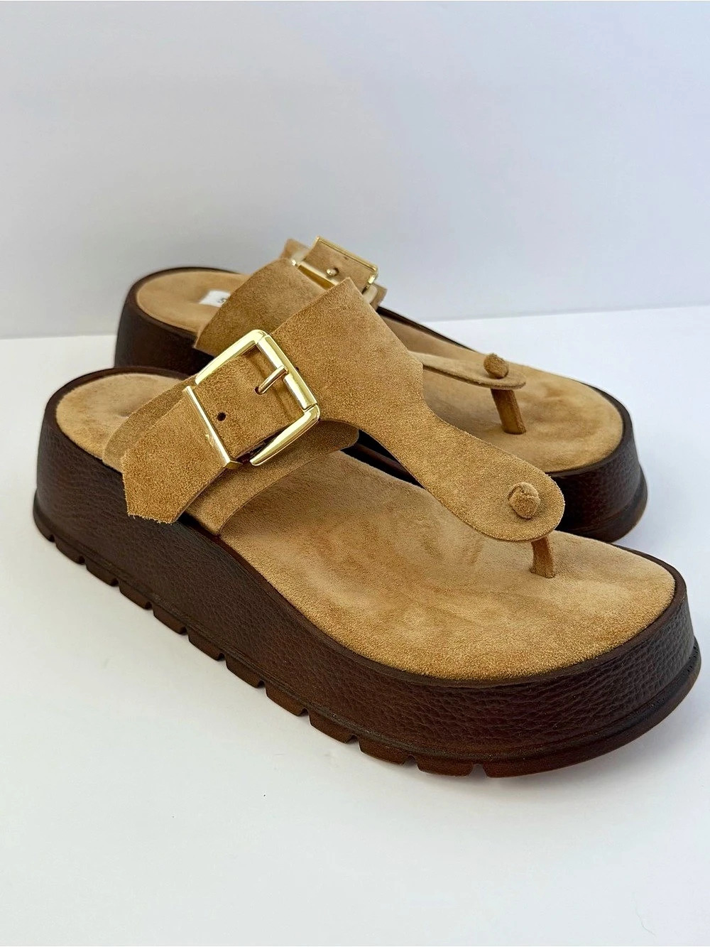 Steve Madden Docker Tan Suede Platform Thong Sandals Women’s Size 9